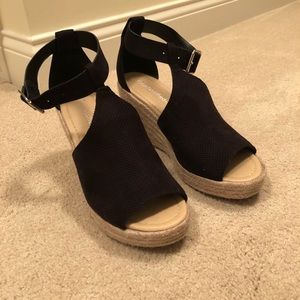 City Classified Wedge